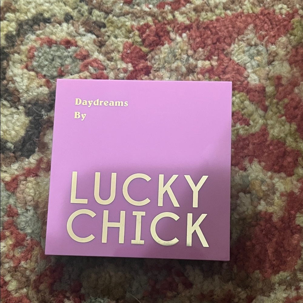 Lucky Chick Daydreams Pink Compact
